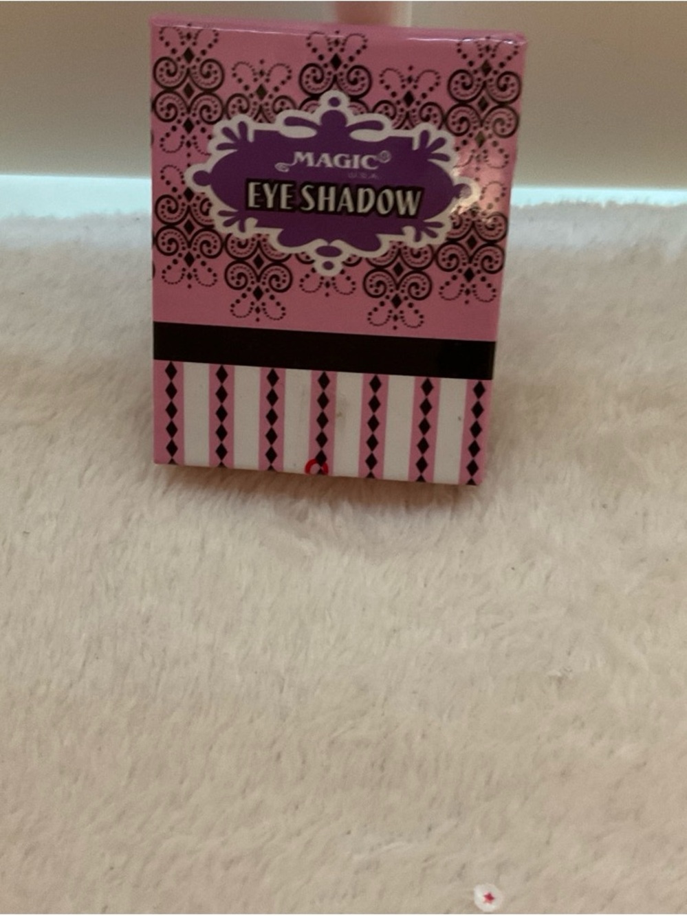 Magic Pink Eye Shadow Compact Case